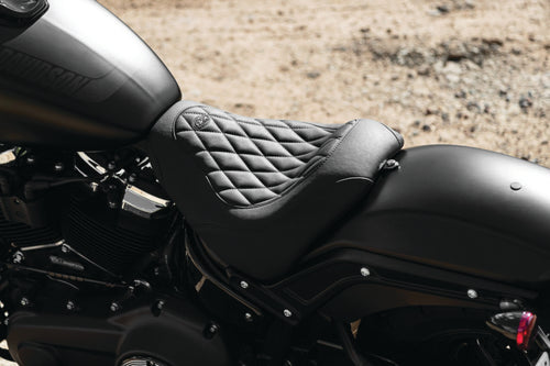 Mustang Motorcycle Solo Diamond — 2018-2021 Harley-Davidson