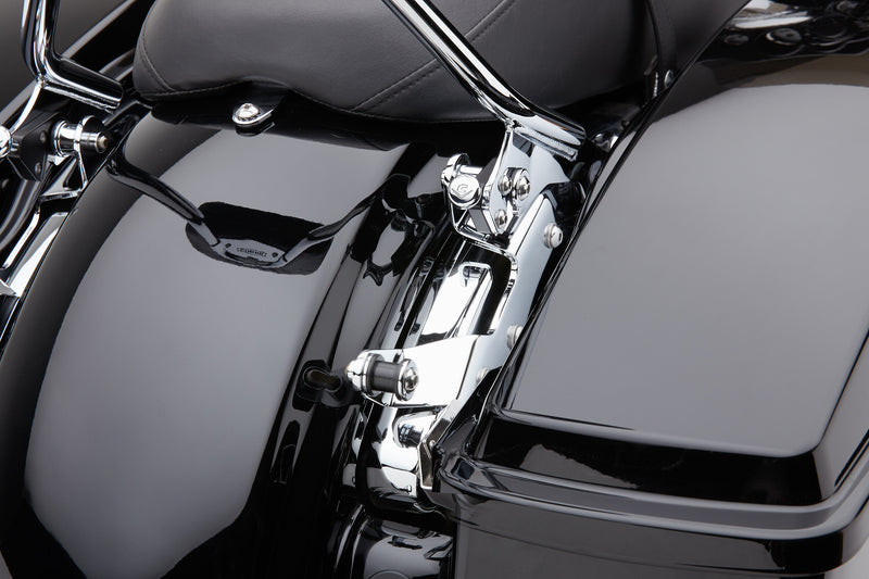 Cobra Backrest Mounting Kit - Chrome FLH/FLT 2014-2025