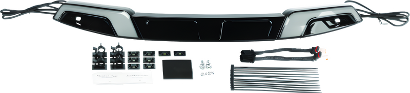 Kuryakyn Windshield Trim E — Harley-Davidson