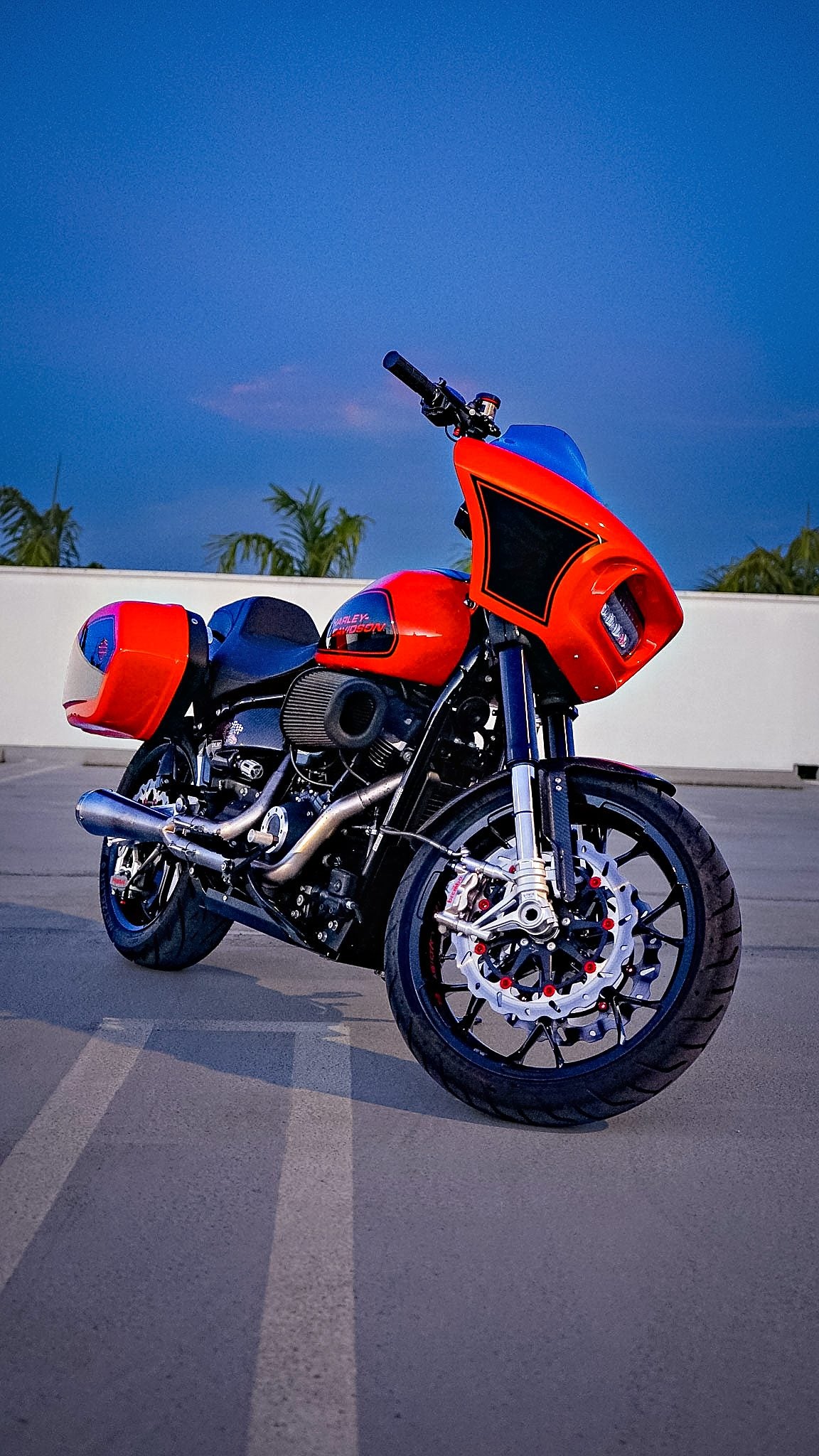 FAT BOB ST by VTWIN BIKERS